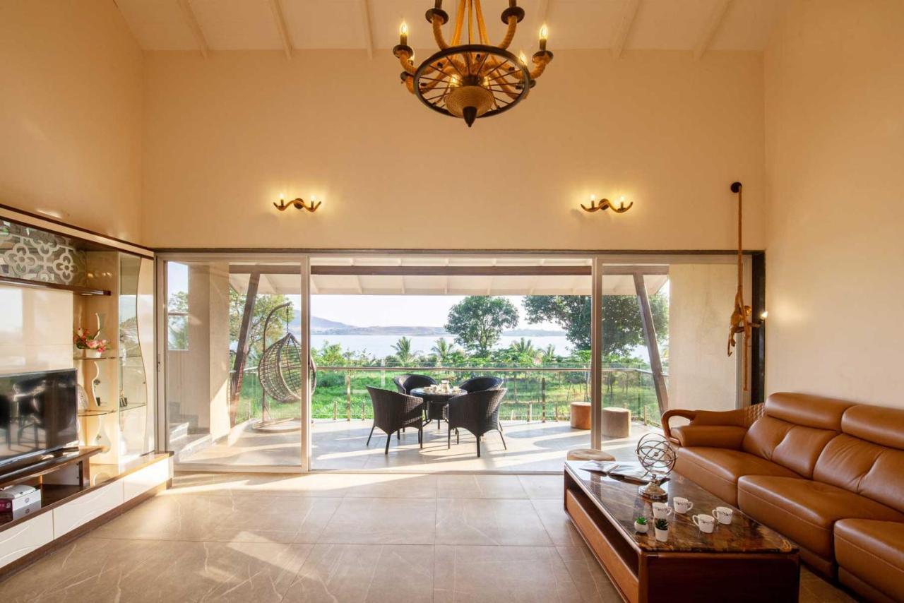 Luna Villa By Stayvista - Lakeside Charm With Terrace, Lush Lawn & Modern Decor Nashik Exterior foto
